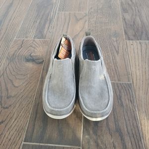 NWT* Men's Slup On Skechers Size 8